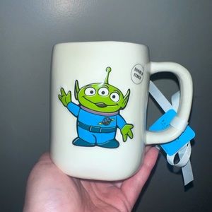 👽Rae Dunn little green men cup👽